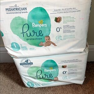 Pampers Pure Protection Diapers - Green and White